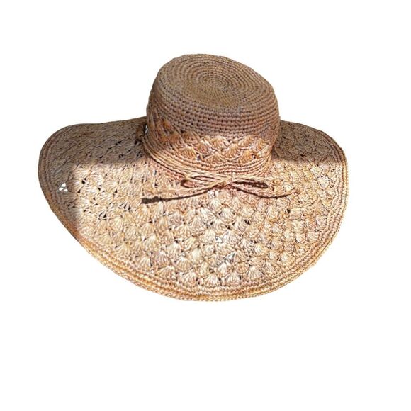 Florabella Handwoven Raffia Hat Tan Color Beach Sun Poolside Vacation Cruise - Picture 1 of 12